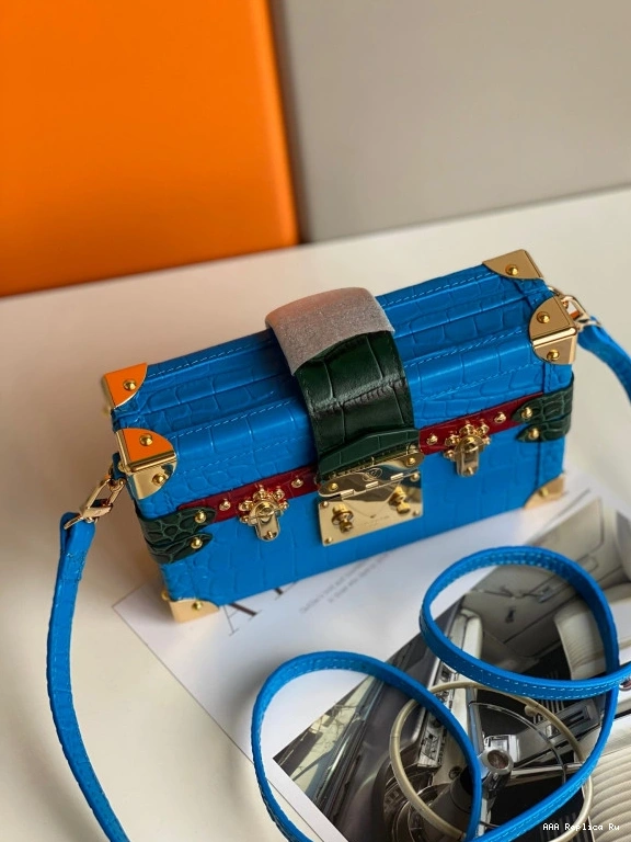 AAA Pruses Bags PETITE LOUIS VUITTON MALLE 0727